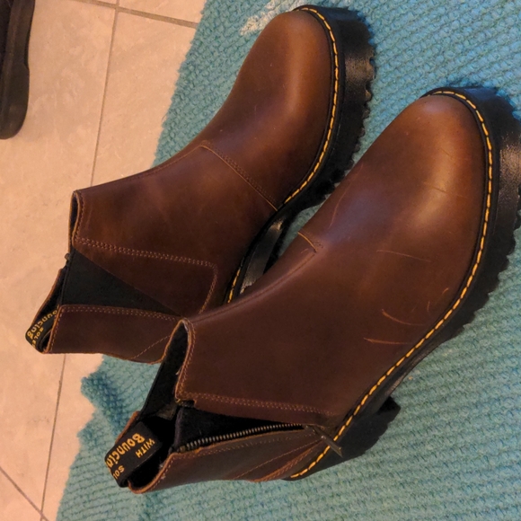 Dr. Martens Shoes - Doc martens